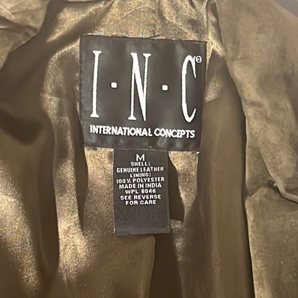 suede coat, sophisticated dark olive green color - EUC - Picture 14 of 14